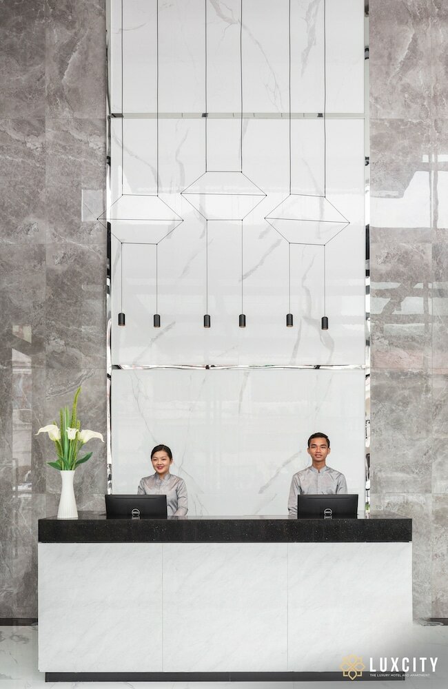 Фото Luxcity Hotel & Apartment