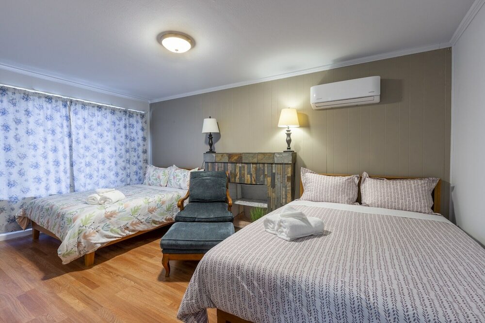 Фото Marbella Lane Duplex Redwood City