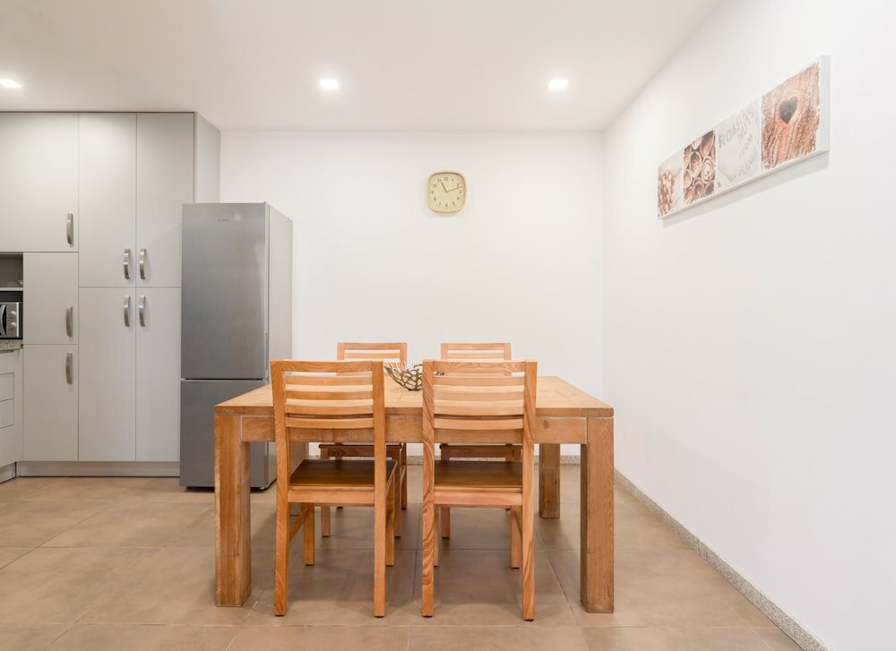 Фото Casa da Petisqueira 61 - Paredes-Oporto