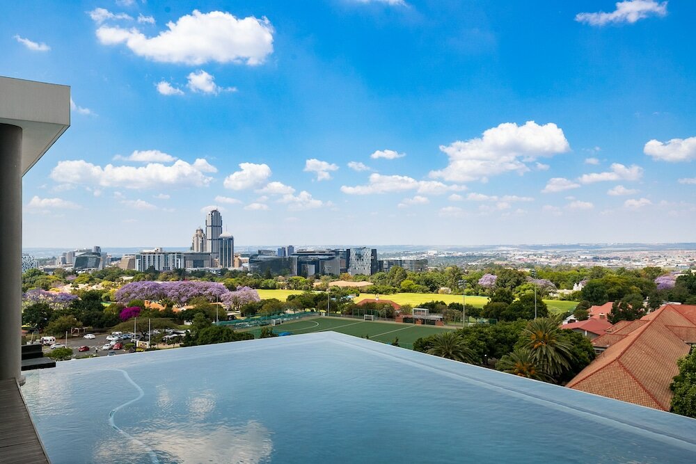 Фото Illovo Central Apartments