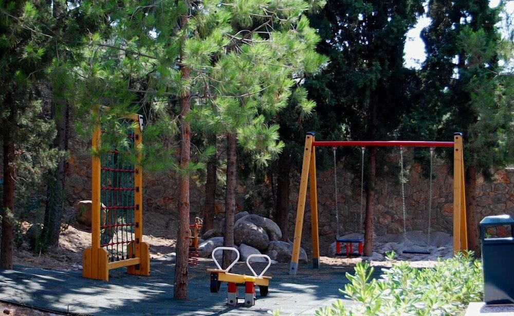 Фото Astrolabe Hotel