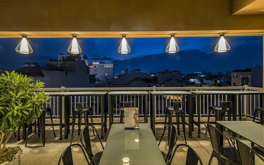 Фото Cherry Hotel and Apartment