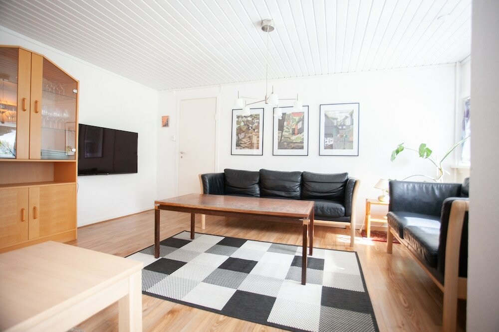 Фото Red Robin - Vacation homes next to Svartifossur waterfall