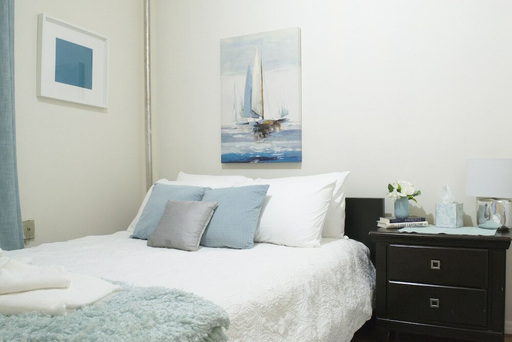 Фото Walk to Columbia Uni & Central Park - 1min To Train