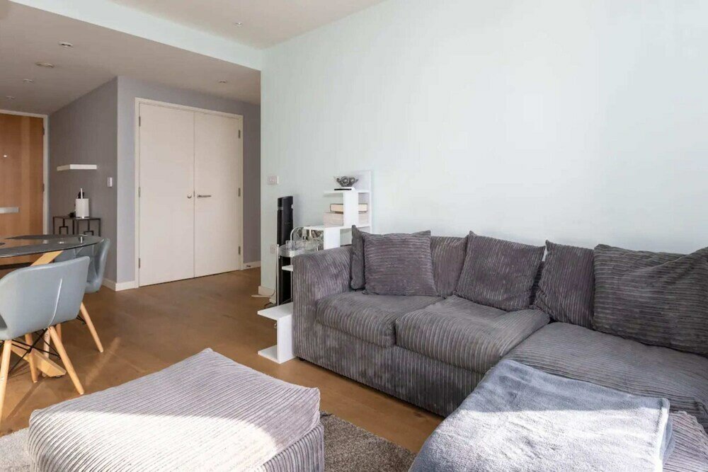 Фото Bright New 1 Bedroom Flat in Elephant and Castle