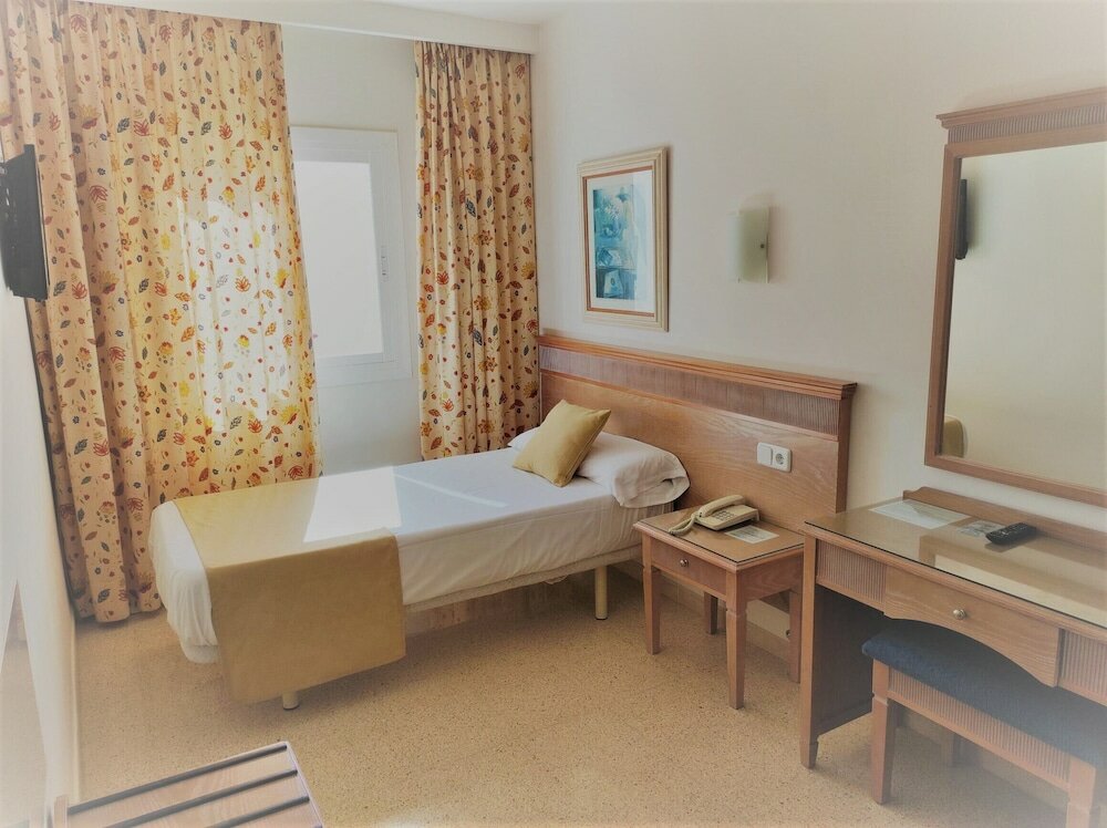 Фото Hotel Cabot Playa Grande - Adults Only