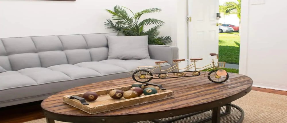 Фото Praia Hotel Hollywood