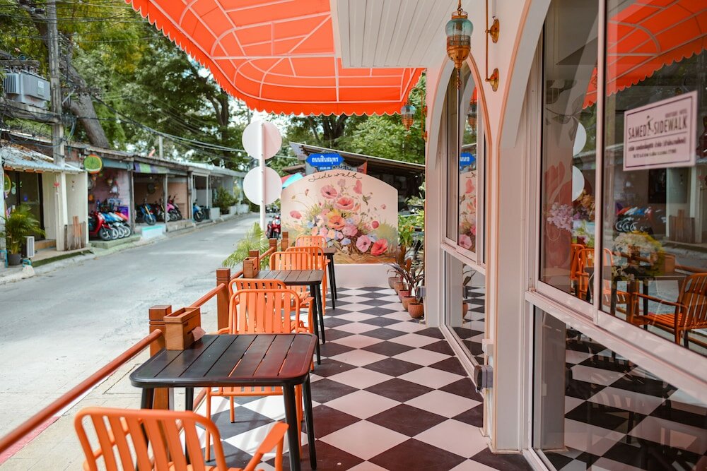 Фото Side Walk Boutique Hotel