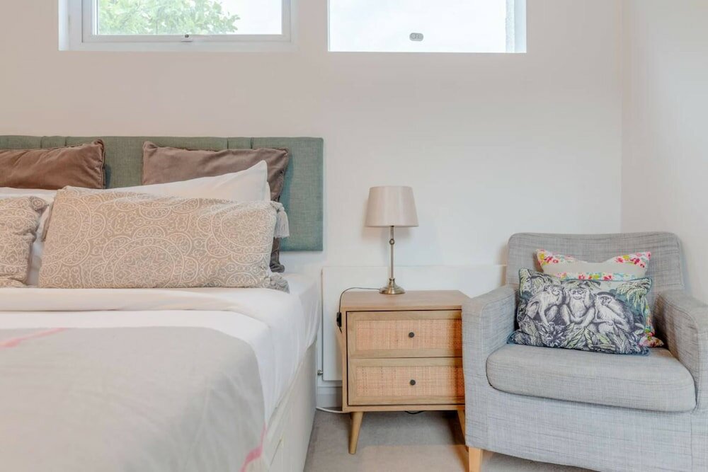 Фото Cosy 1 Bedroom Apartment Near Wimbledon Station