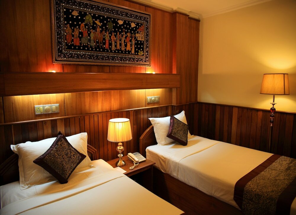 Фото The Hotel Emperor