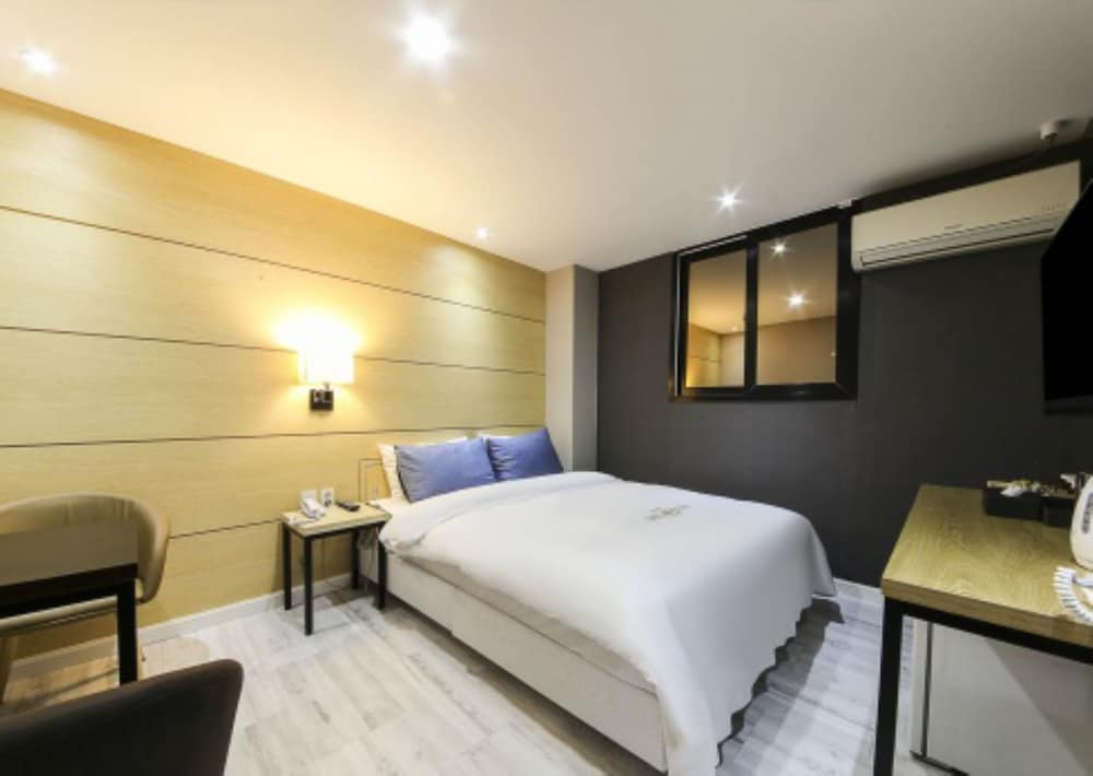 Фото Shilla E Stay Motel