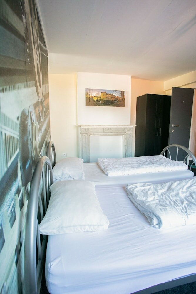 Фото St Christopher's Inn Bauhaus Budget Hotel - Hostel