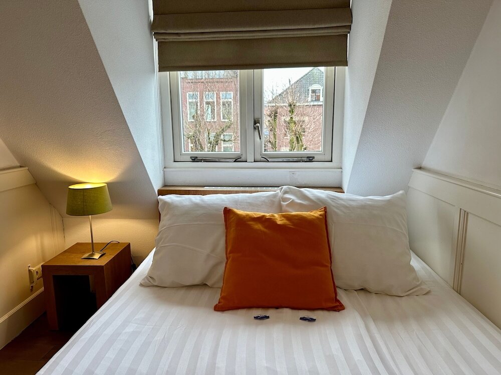 Фото Long John’s Hotel