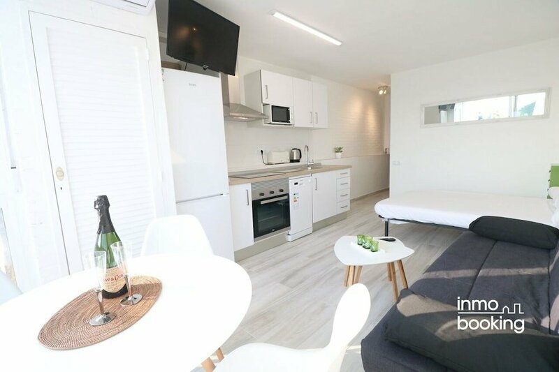 Гостиница InmoBooking Loft Ancora, climatizado y cerca de la palya