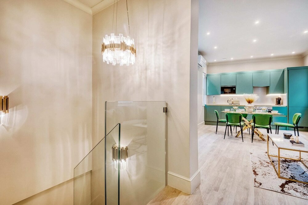 Фото Marble Arch Suite 2-hosted by Sweetstay