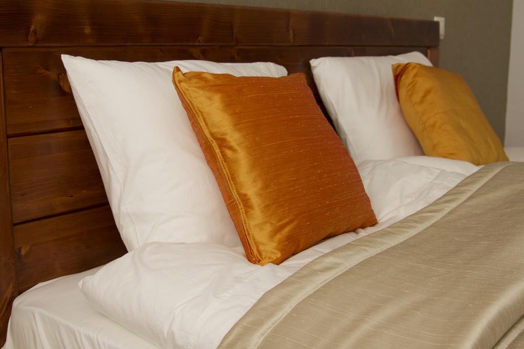 Фото Be a Budapester