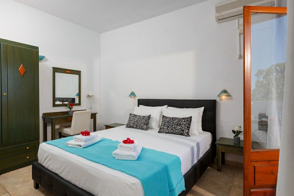 Фото Romantica Hotel Apartments