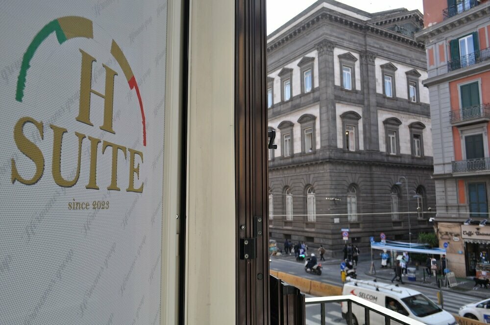 Hotel Hsuite, Naples, photo