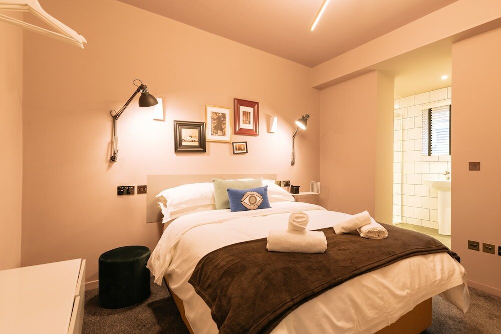 Фото The Warwick by Aura Collection