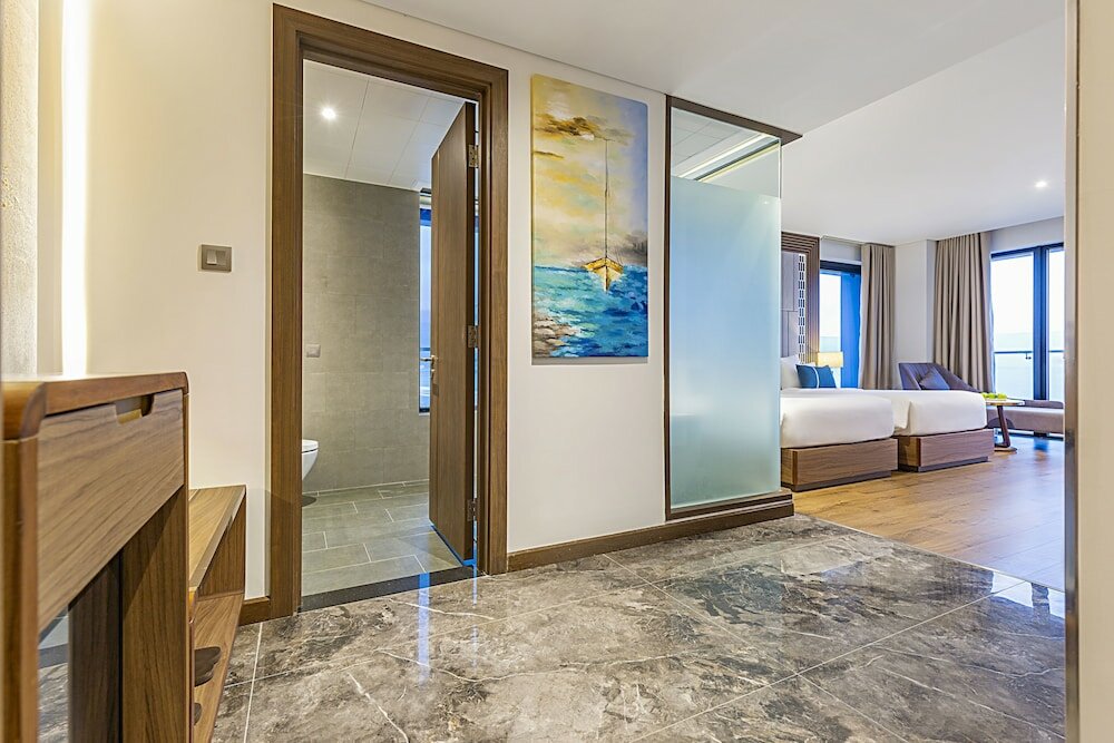 Фото Peninsula Hotel Danang