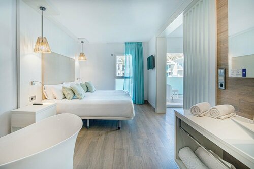 Гостиница MarSenses Puerto Pollensa Hotel & SPA - Adults Only