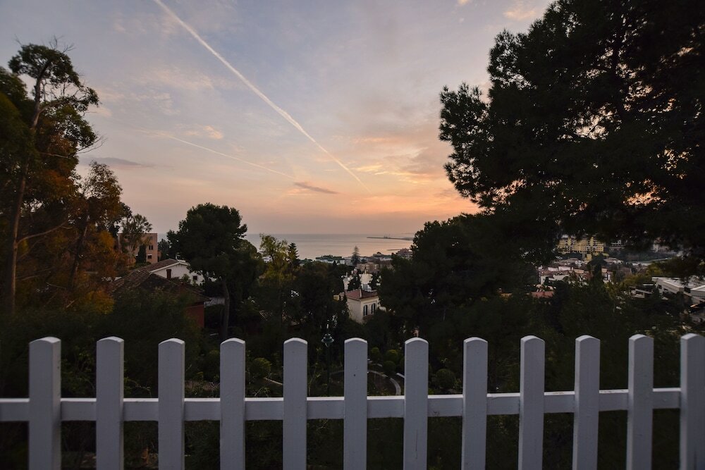 Фото Villa Antumalal