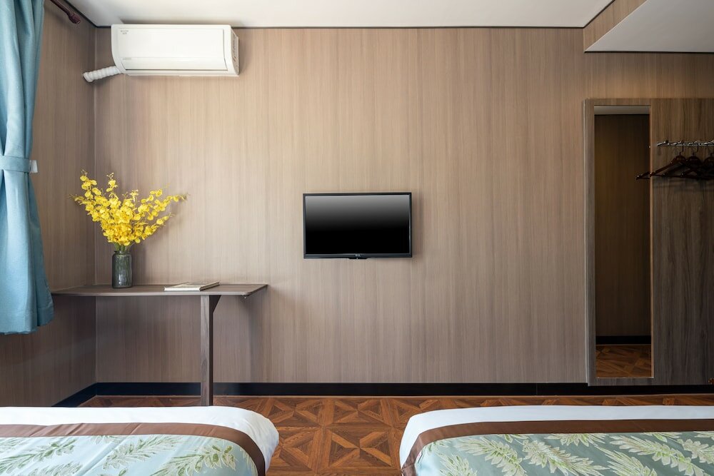 Фото East Sacred Hotel