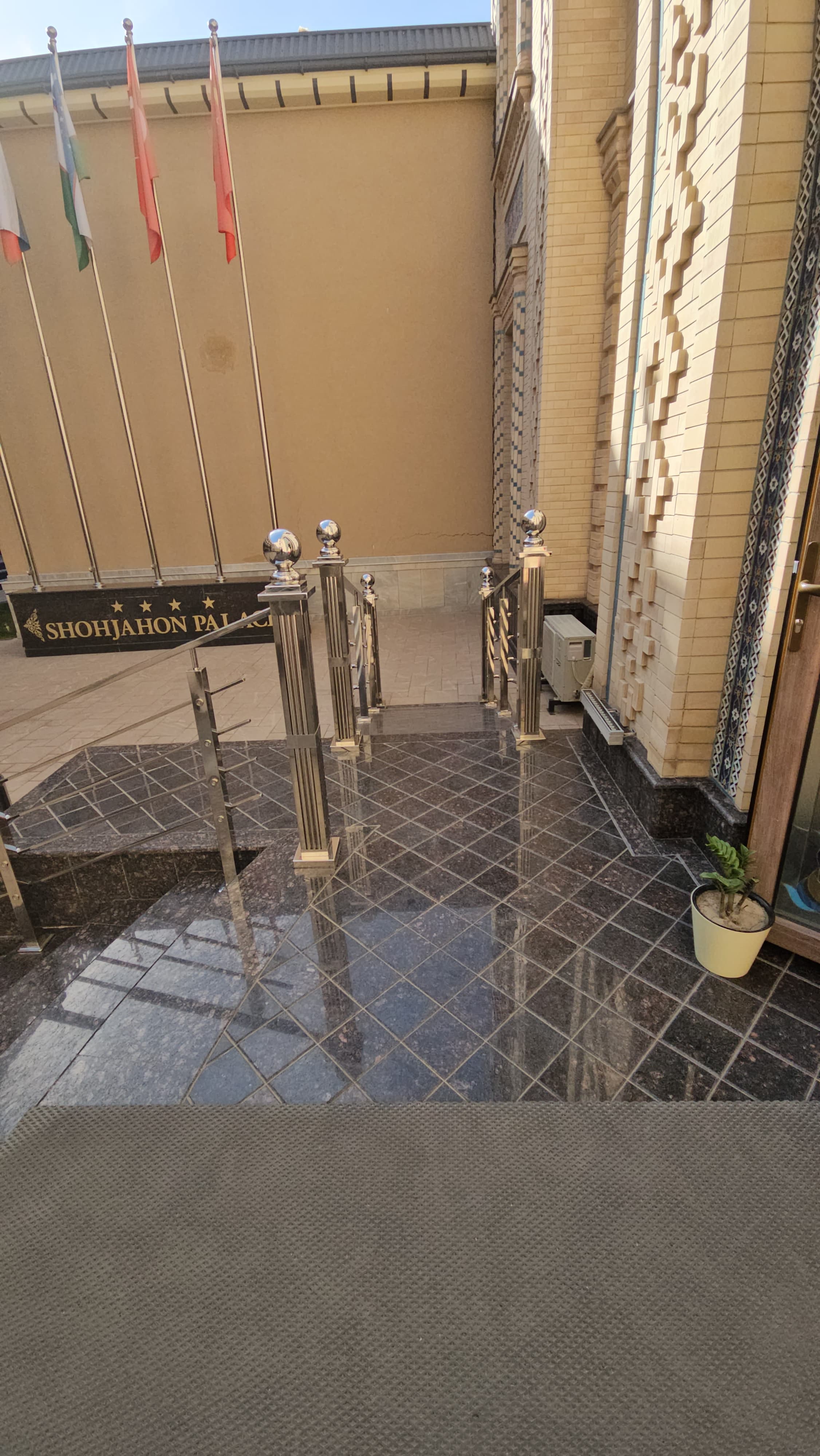 Фото Shohjahon Palace