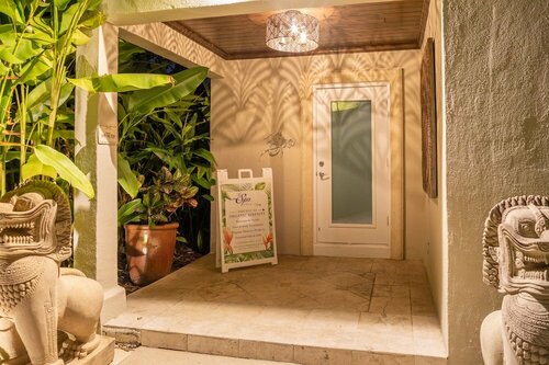 Гостиница Shangri-La Springs в Бонита Спрингс