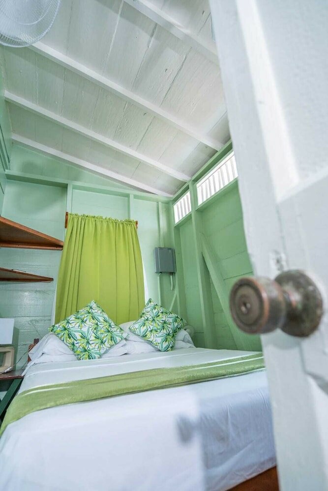 Фото Cholson Chalets Limited