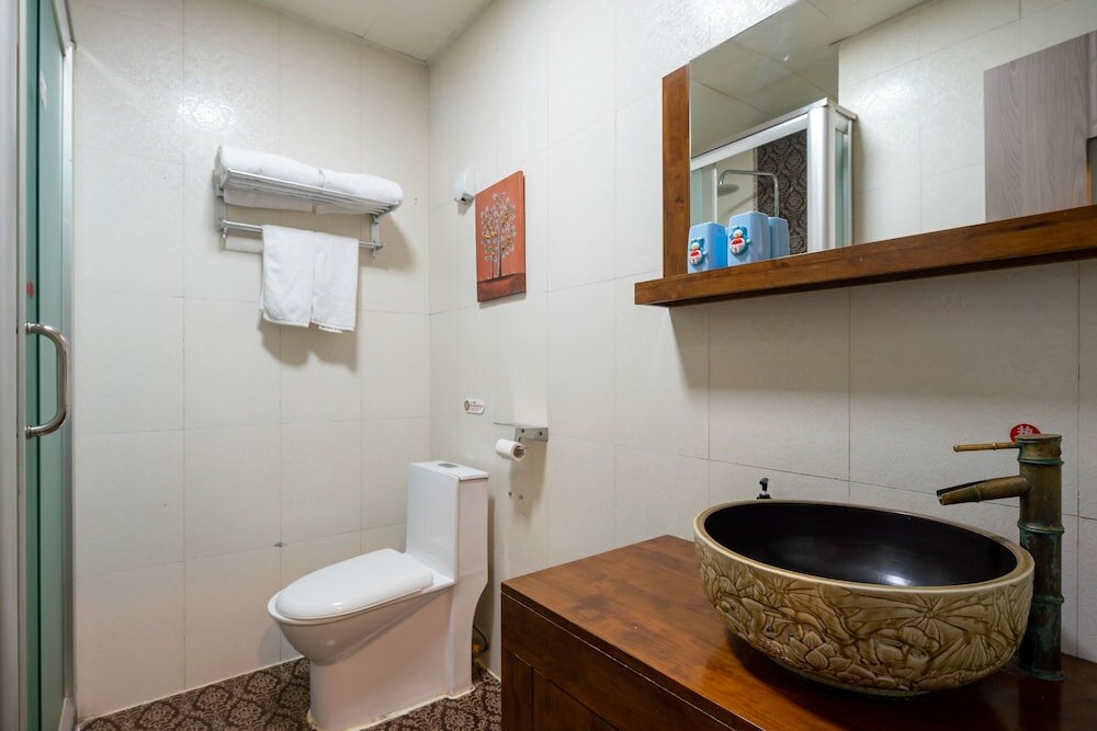 Фото East Sacred Hotel