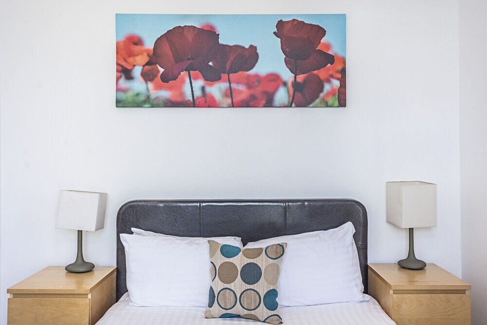 Фото Splendid 3 Bedroom Apartment Kings Cross