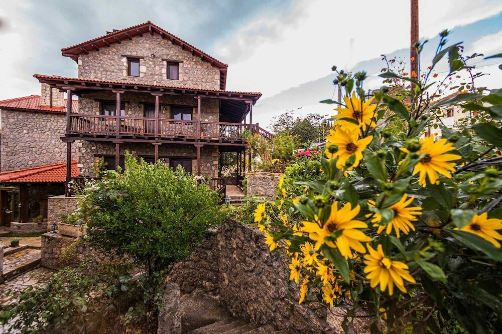 Фото Pera Alonia Guest House