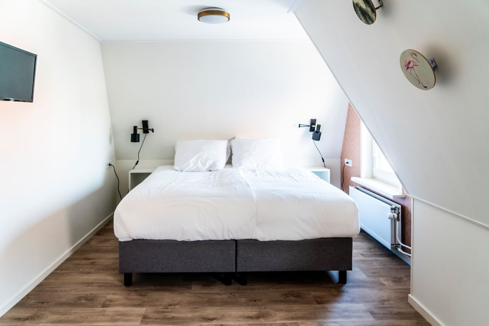 Фото Boutique Hotel Charley's