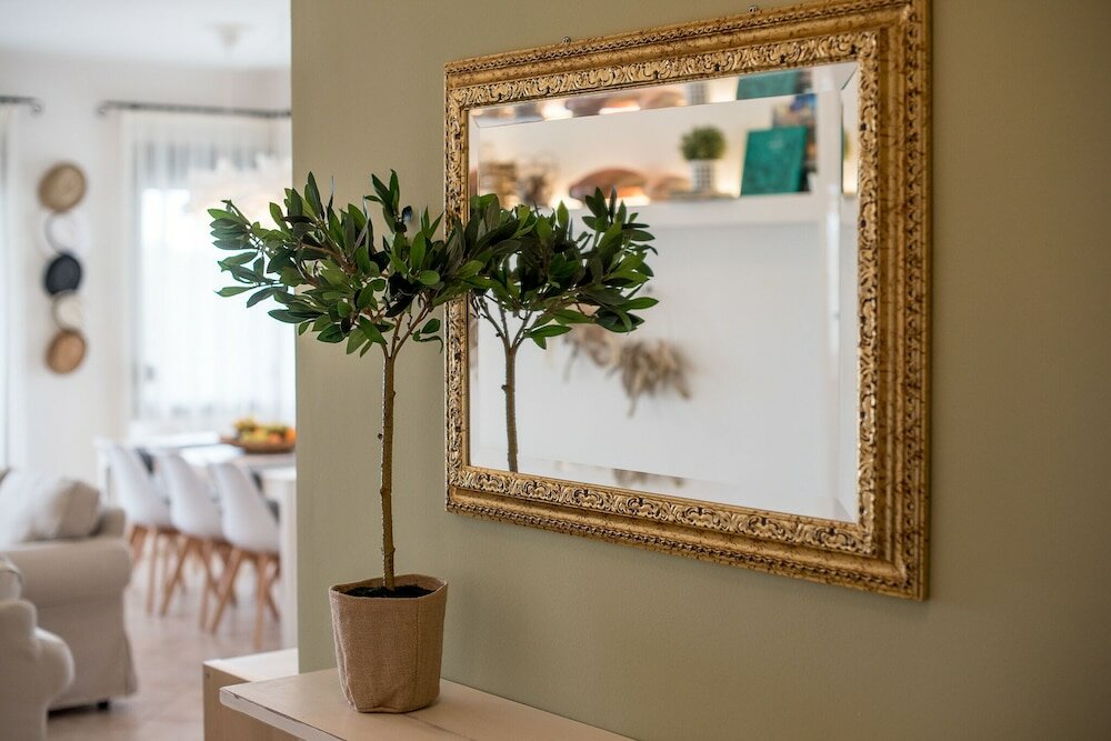 Фото Oikia Eleanthi - Beachfront Garden Home