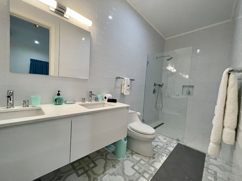 Фото The Cove - Condo Hotel - Perfect Location