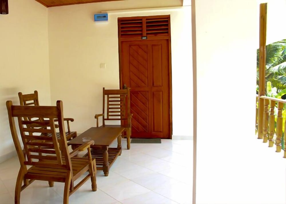 Фото Sunbeam Beach Resort