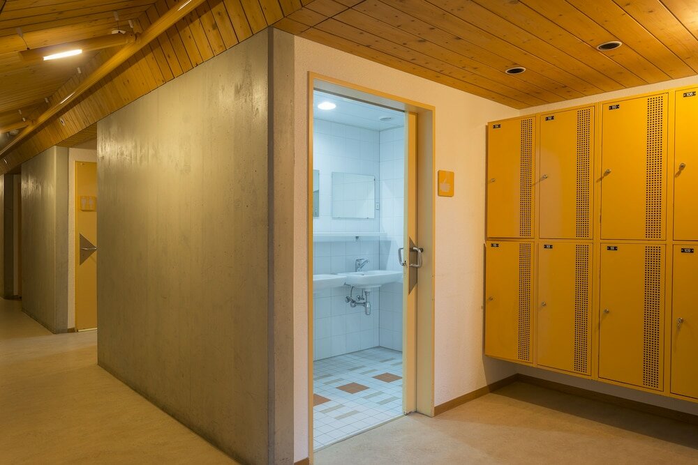 Фото Youth Hostel Montreux