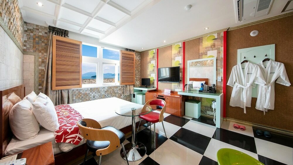 Фото Yeosu King Pension Tel