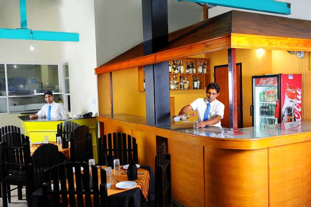 Фото Sanoreech Hotel