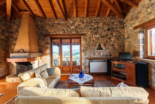 Гостиница Petalidi Olive Garden Stone Villa Near the Beach