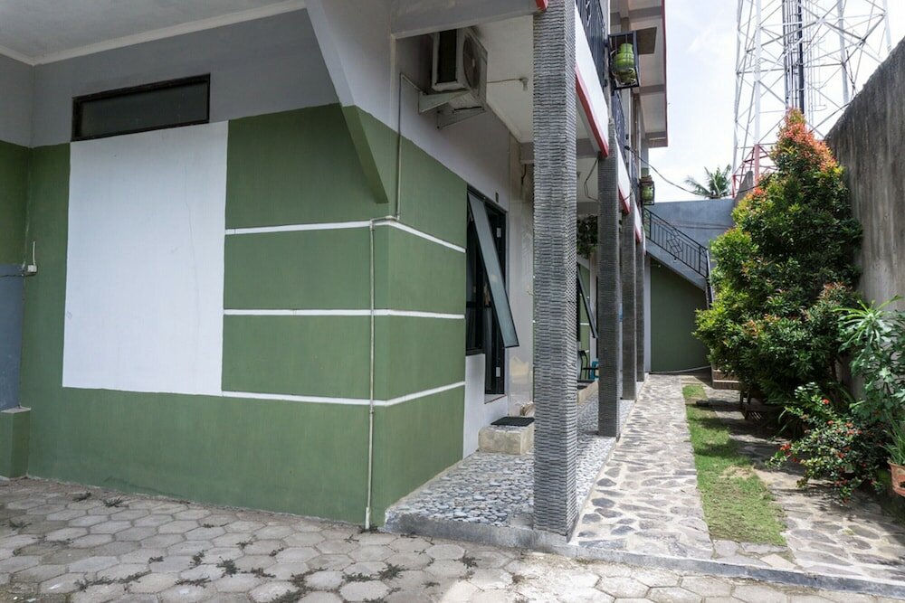 Фото RedDoorz @ Wr Supratman Pacitan