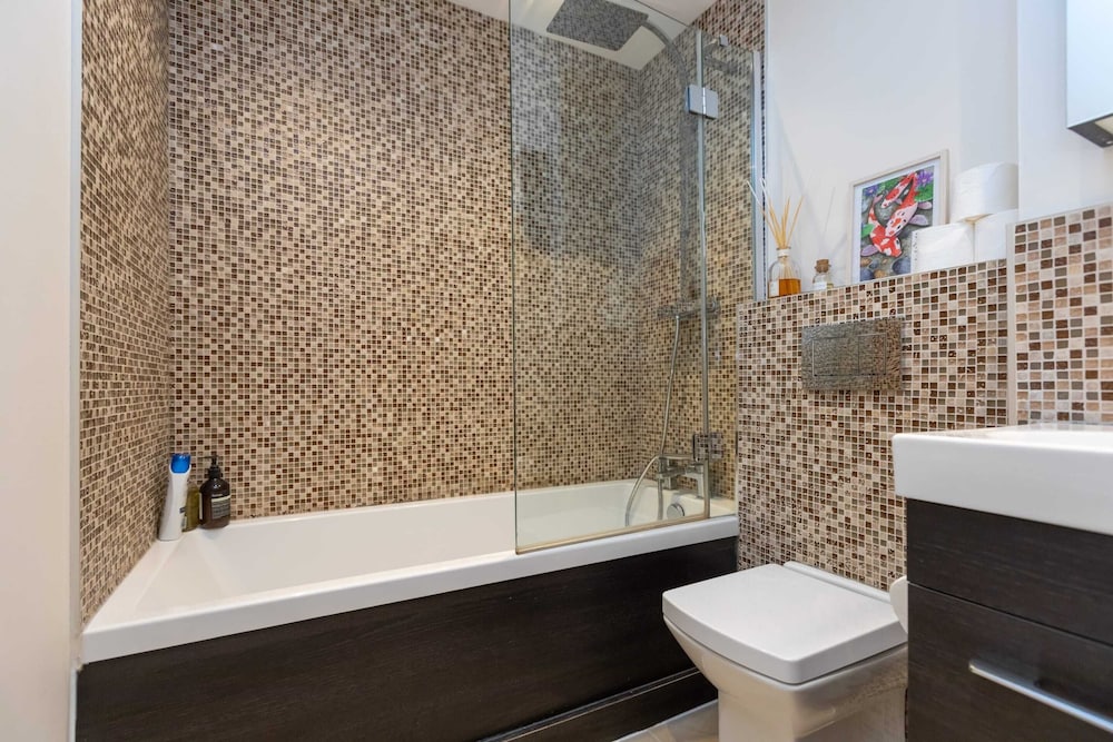 Фото Stylish 1bd High Rise Flat - Vauxhall