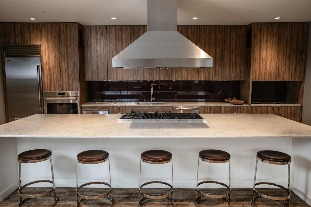 Фото Domicile Suites at Venn on Main