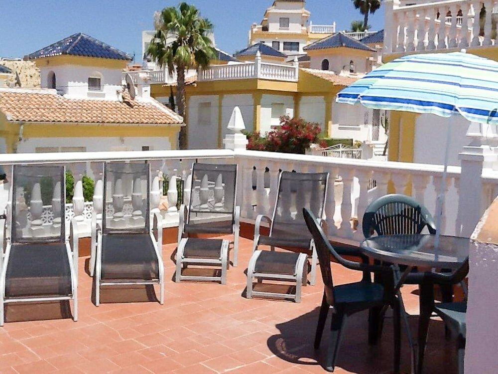 Фото Quesada Golf Holiday Villa