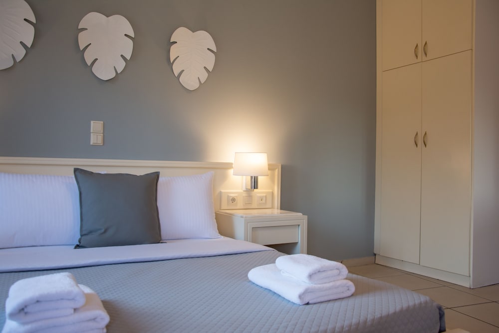 Фото Horizon Apartments Platanias