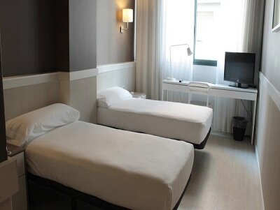 Фото Hotel Paral·lel