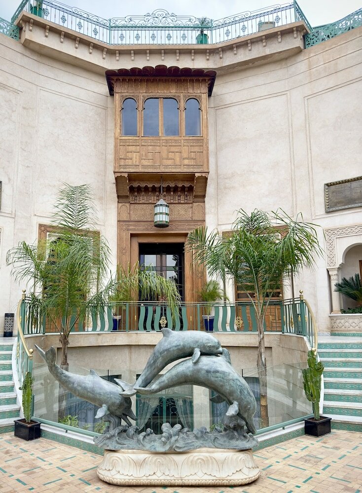 Фото отеля 2