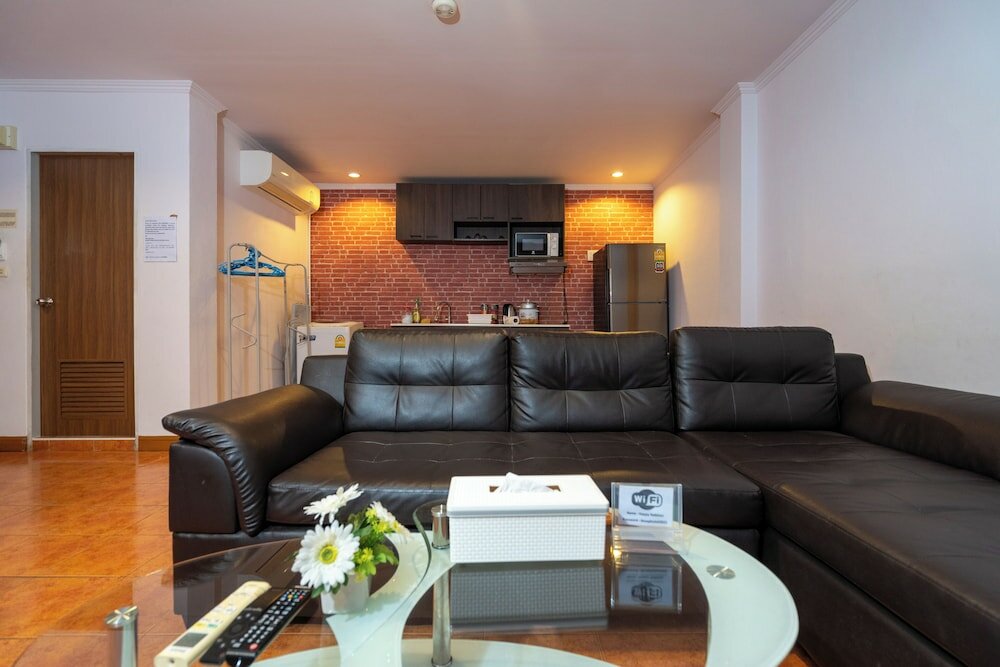 Фото Patong Central Residence & Apartment