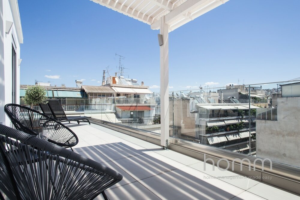 Фото 37.5m² homm Penthouse in Athens with 43m² Terrace